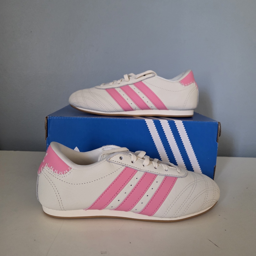 adidas Taekwondo LA White Sneakers with Pink Three Stripes size 4.5